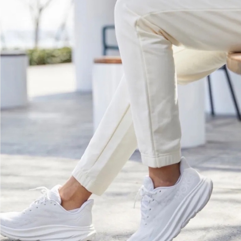 Hoka Women's White Athletic Shoes Clifton 9